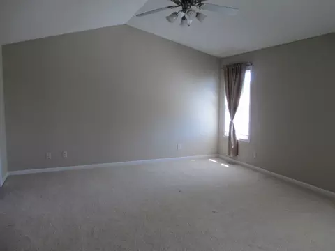 906 32nd St, Peru, IL 61354 photo 11