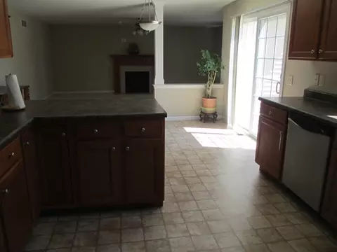 906 32nd St, Peru, IL 61354 photo 5