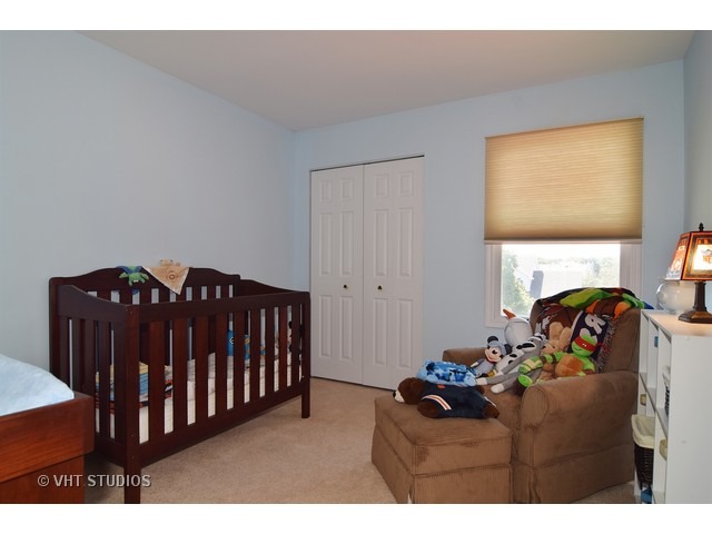 330 Windsor Dr, Bartlett, IL 60103 photo 8