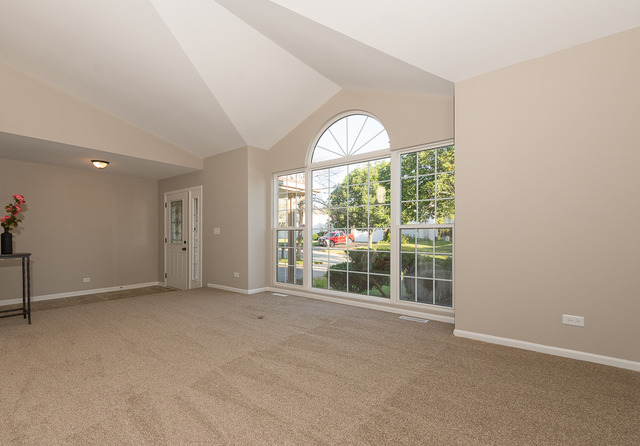 834 Mary Byrne Dr, Chicago Heights, IL 60411 photo 9
