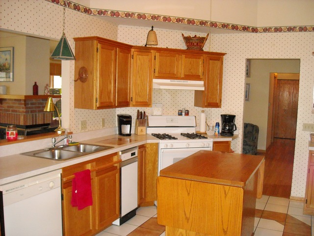 2579 Pinehurst Dr, Aurora, IL 60506 photo 5