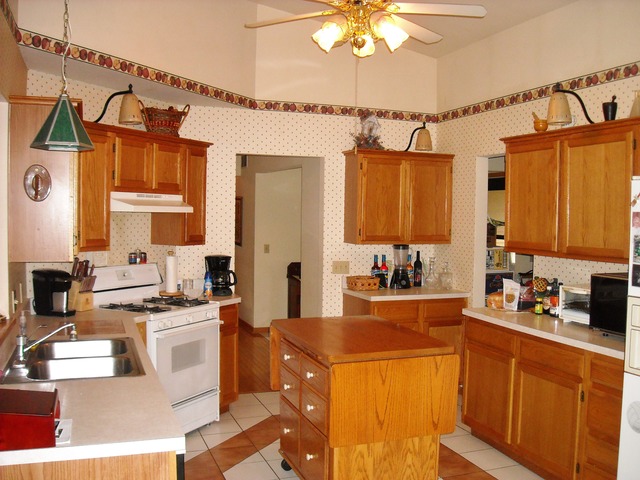 2579 Pinehurst Dr, Aurora, IL 60506 photo 4