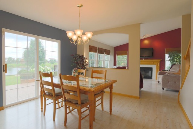 7312 Kenicott Ln, Plainfield, IL 60586 photo 9