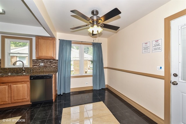 1551 N Rohde Ave, Berkeley, IL 60163 photo 4