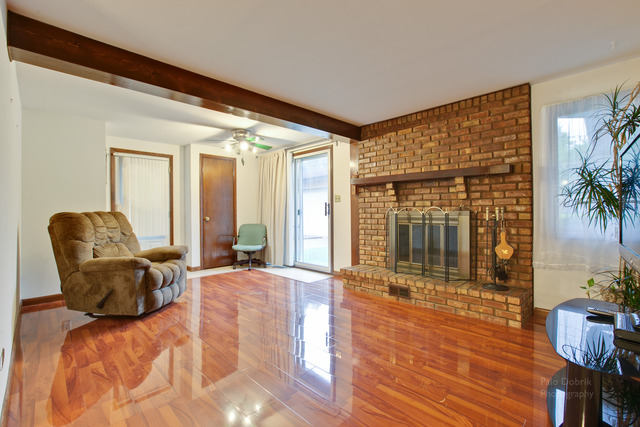 475 Bode Rd, Hoffman Estates, IL 60169 photo 7