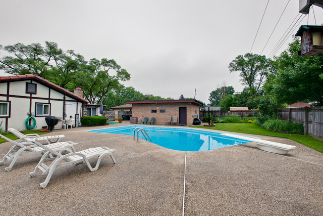 475 Bode Rd, Hoffman Estates, IL 60169 photo 19