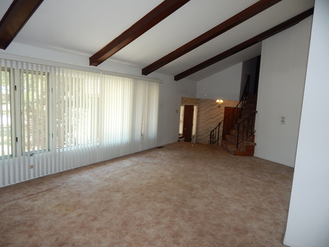 1120 W Compton, Addison, IL 60101 photo 2