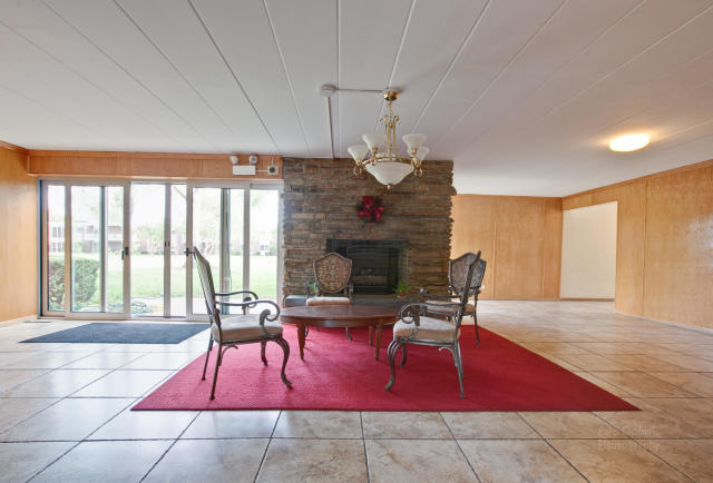 127 N Wolf Rd #66a, Wheeling, IL 60090 photo 3