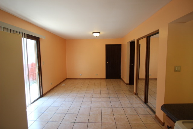 751 Cimarron Dr, Carol Stream, IL 60188 photo 9