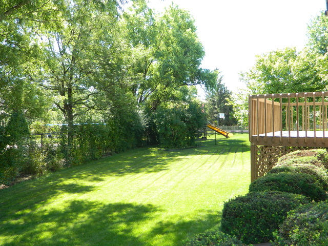 3845 Bernay Ln, Hoffman Estates, IL 60192 photo 21