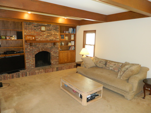 3845 Bernay Ln, Hoffman Estates, IL 60192 photo 10