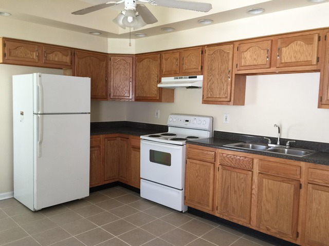 414 Titsworth Ct, Aurora, IL 60505 photo 7