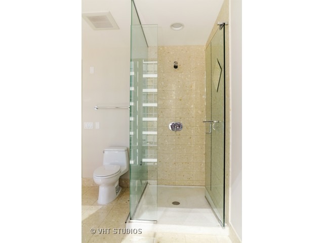 340 E Randolph St #1201, Chicago, IL 60601 photo 9