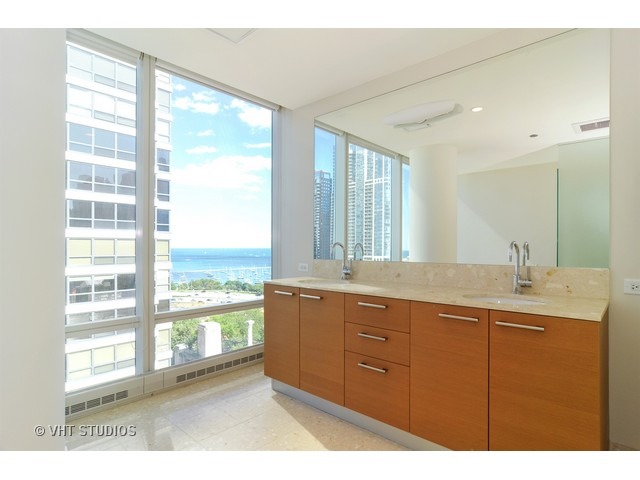 340 E Randolph St #1201, Chicago, IL 60601 photo 8