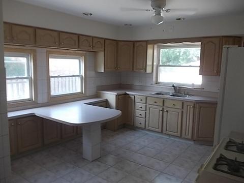 1544 Morris Ave, Berkeley, IL 60163 photo 4