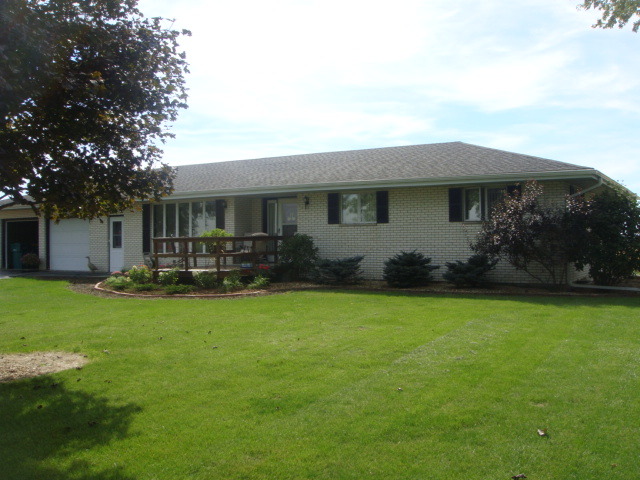 4250 Bell Rd, Minooka, IL 60447 photo 1
