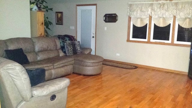 987 2nd Ave, Bensenville, IL 60106 photo 4