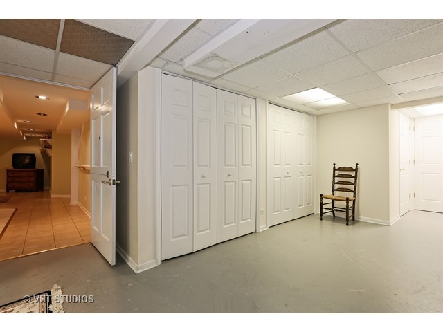 1609 Whitman Ln, Wheaton, IL 60189 photo 23