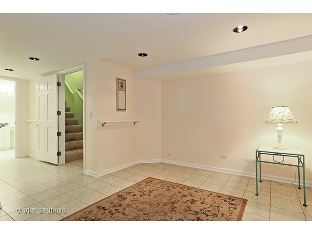 1609 Whitman Ln, Wheaton, IL 60189 photo 20