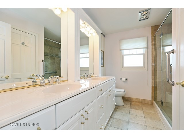 1609 Whitman Ln, Wheaton, IL 60189 photo 17