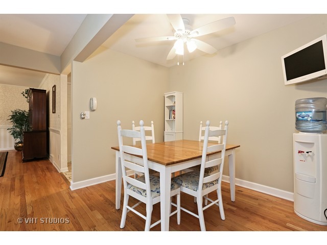 1609 Whitman Ln, Wheaton, IL 60189 photo 7