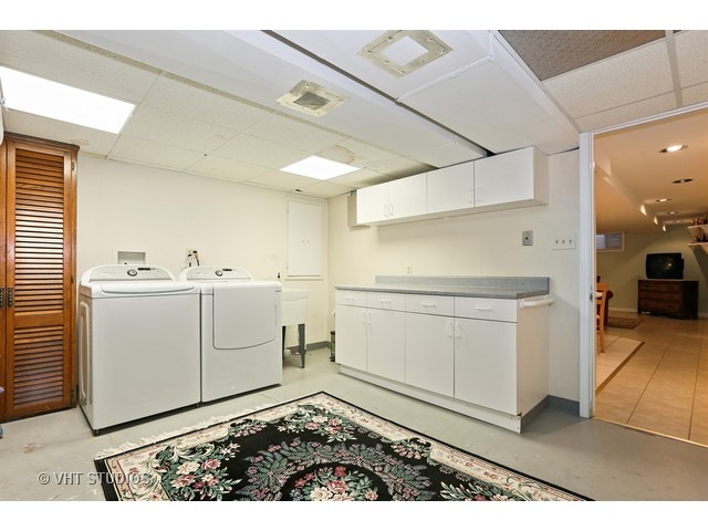 1609 Whitman Ln, Wheaton, IL 60189 photo 22