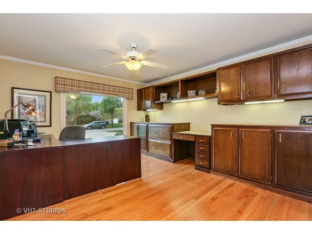 1609 Whitman Ln, Wheaton, IL 60189 photo 10