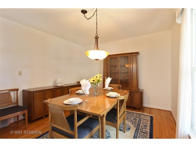 4502 Hoover St, Rolling Meadows, IL 60008 photo 1