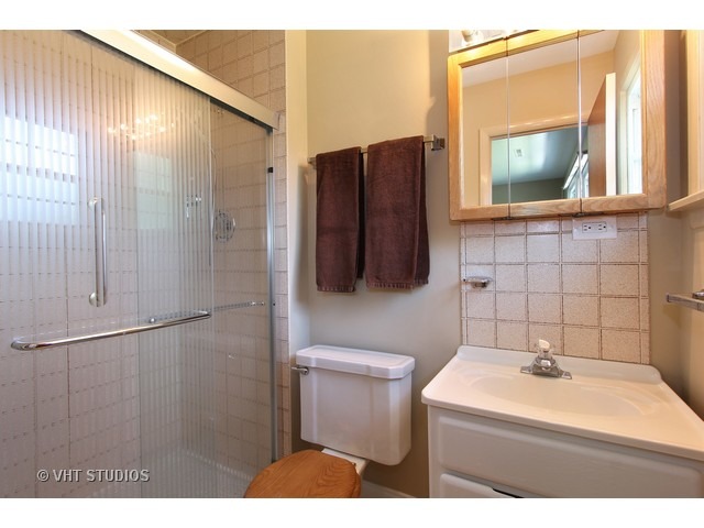 4502 Hoover St, Rolling Meadows, IL 60008 photo 7
