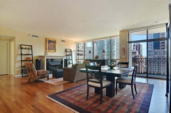 21 E Huron St #2305, Chicago, IL 60611 photo 4