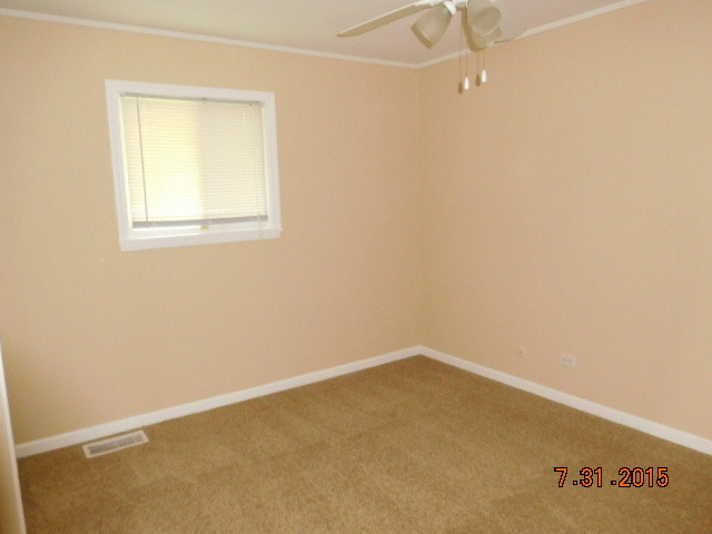 202 E Norman Ln, Wheeling, IL 60090 photo 9