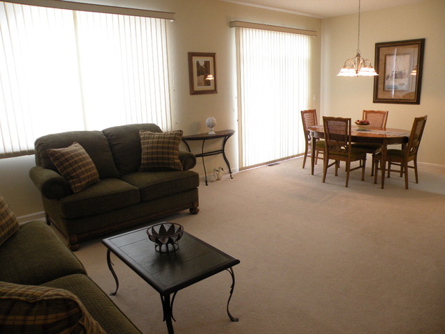 2974 Talaga Dr, Algonquin, IL 60102 photo 3