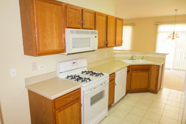 2974 Talaga Dr, Algonquin, IL 60102 photo 6