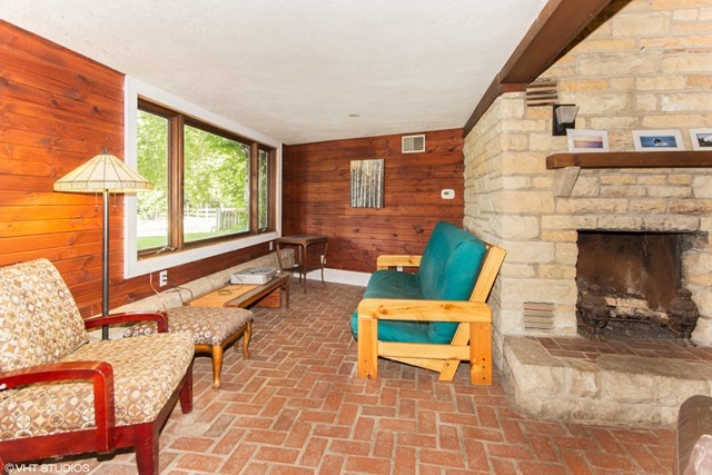6875 S Dwight Rd, Mazon, IL 60444 photo 9