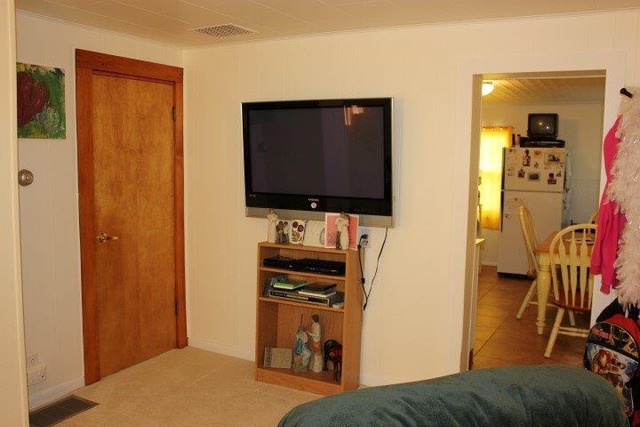 411 Oakland Ave, Morrison, IL 61270 photo 4