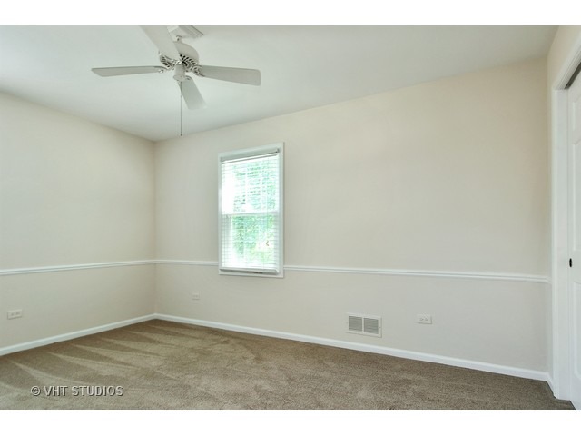 48 Redstart Rd, Naperville, IL 60565 photo 11