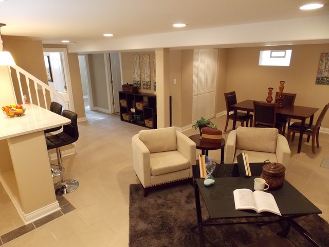 10404 S Rhodes Ave, Chicago, IL 60628 photo 14
