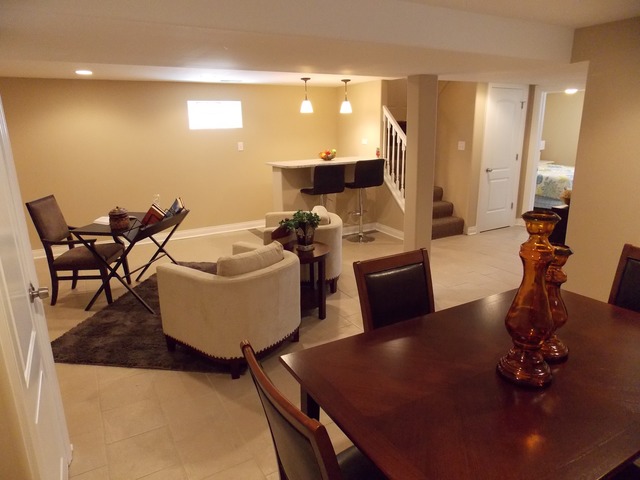 10404 S Rhodes Ave, Chicago, IL 60628 photo 15