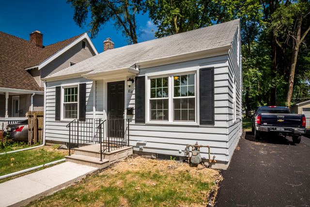 814 George Ave, Aurora, IL 60505 photo 1