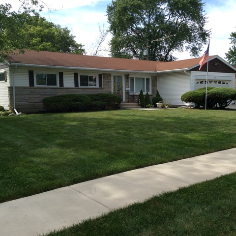 830 Munroe Cir S, Des Plaines, IL 60016 photo 1