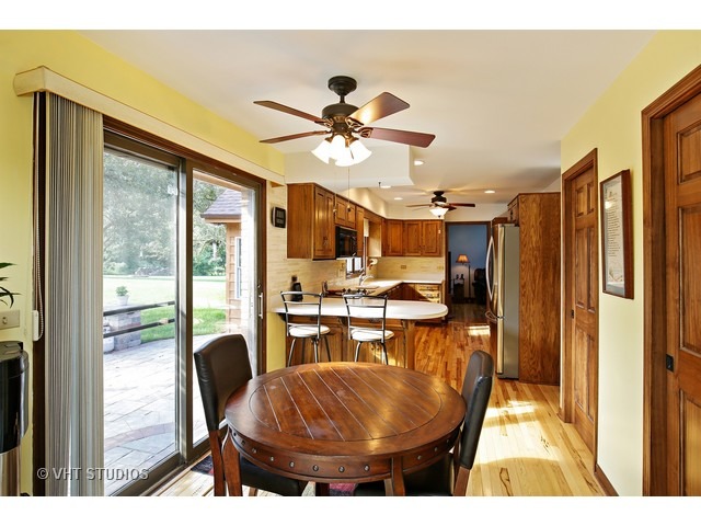 9 N570 Arrowmaker Pass, Elgin, IL 60124 photo 5