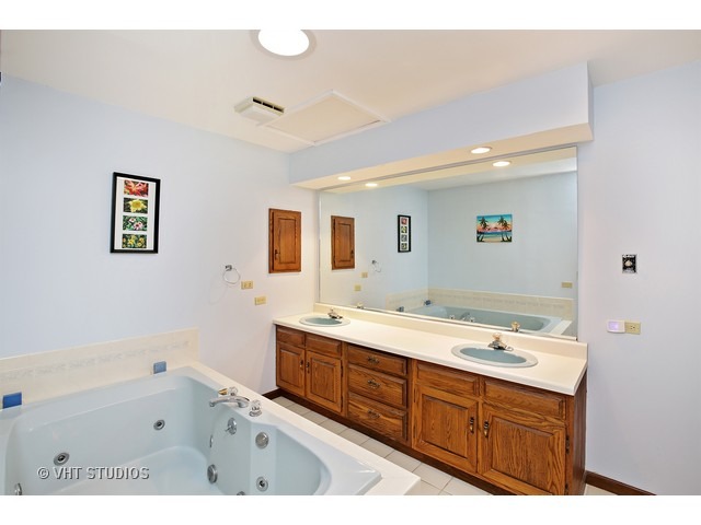 9 N570 Arrowmaker Pass, Elgin, IL 60124 photo 9
