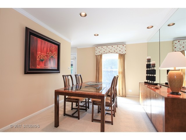 4013 Carousel Dr, Northbrook, IL 60062 photo 6
