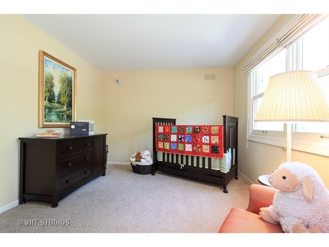 4013 Carousel Dr, Northbrook, IL 60062 photo 10