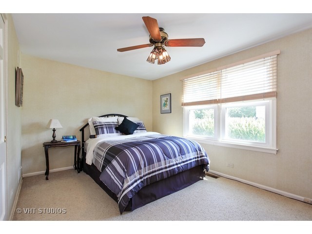 4013 Carousel Dr, Northbrook, IL 60062 photo 11