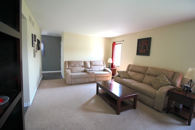 2311 Gustave Ln, Plainfield, IL 60586 photo 5