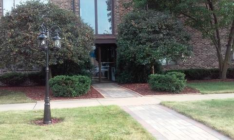 8251 S Roberts Rd #2B, Bridgeview, IL 60455 photo 2