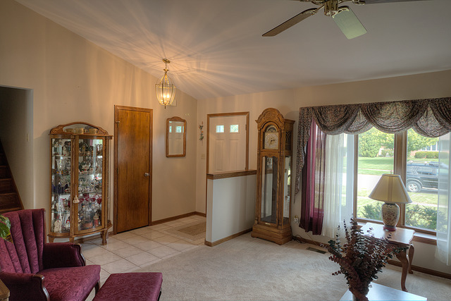 24903 W Illini Dr, Plainfield, IL 60544 photo 2