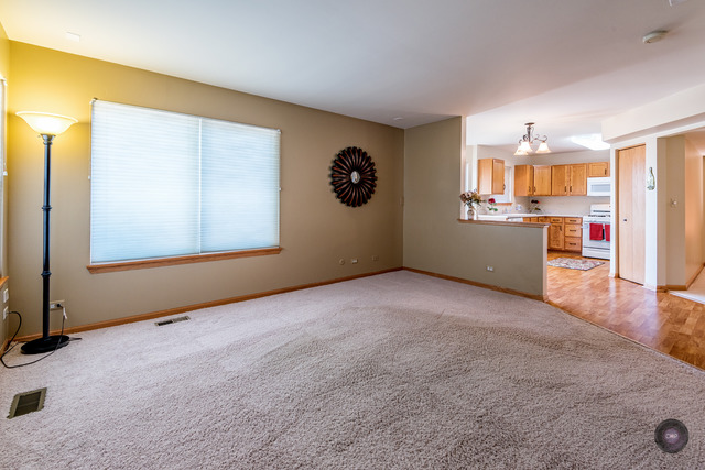 3258 Whitney Rd, Aurora, IL 60502 photo 5