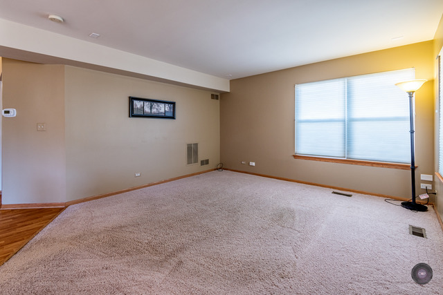 3258 Whitney Rd, Aurora, IL 60502 photo 15